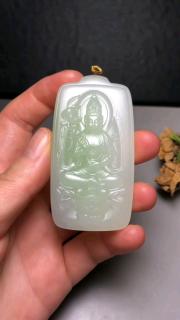 和田玉翠青烟紫观音挂件,苏工手雕,线条流畅,无瑕疵,温润细腻