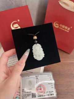 美到冒泡!拿捏00后新中式和田玉吊坠～